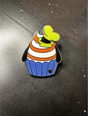 2026 Hidden Mickey Goofy Cupcake Wave A WDW Pin